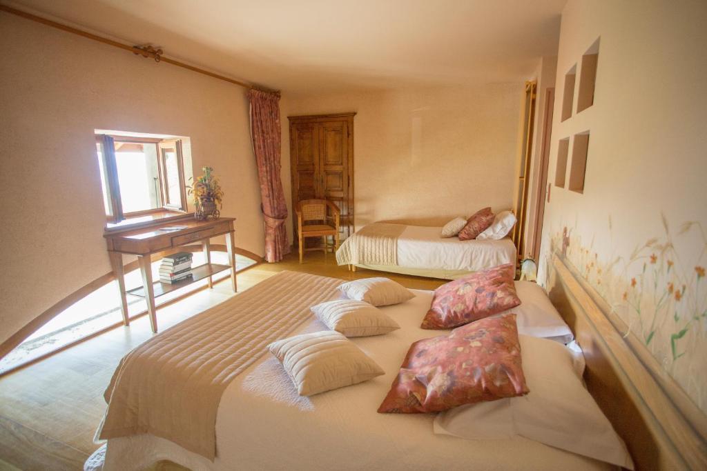 Le Bonheur Dans Le Pre Hotel Lucinges Szoba fotó